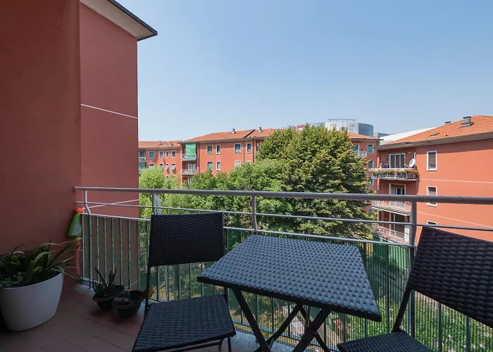 Raffinato Ed Elegante Bilocale - Lorenteggio Metropolitana M4